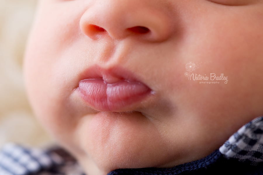 newborn baby lips