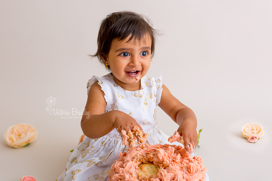 peach cake cake smash photography baby girl