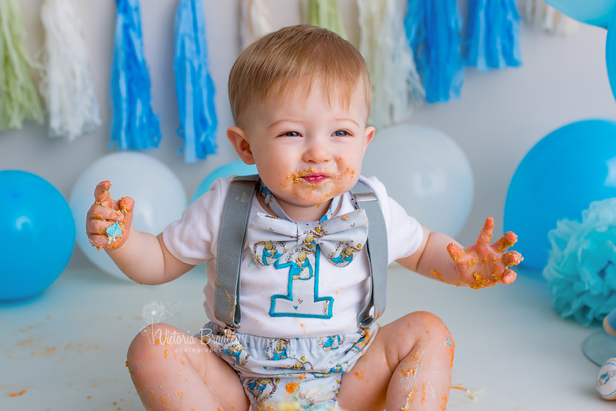 baby boy cake smash peter rabbit