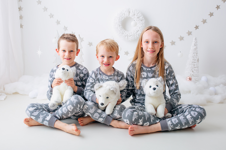 Pure white Christmas mini session set