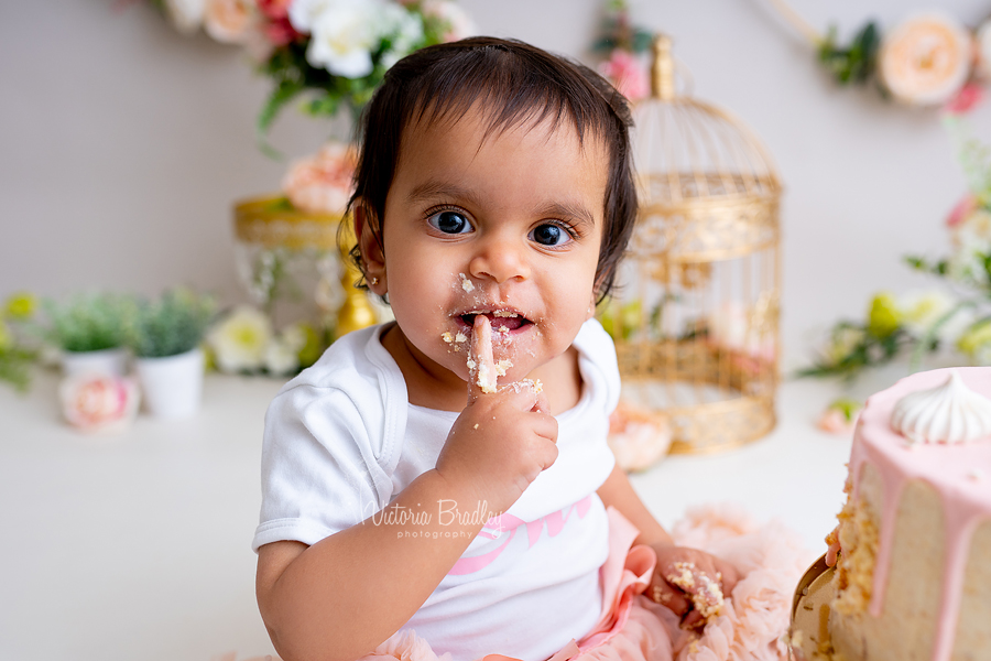 baby girl vintage cake smash