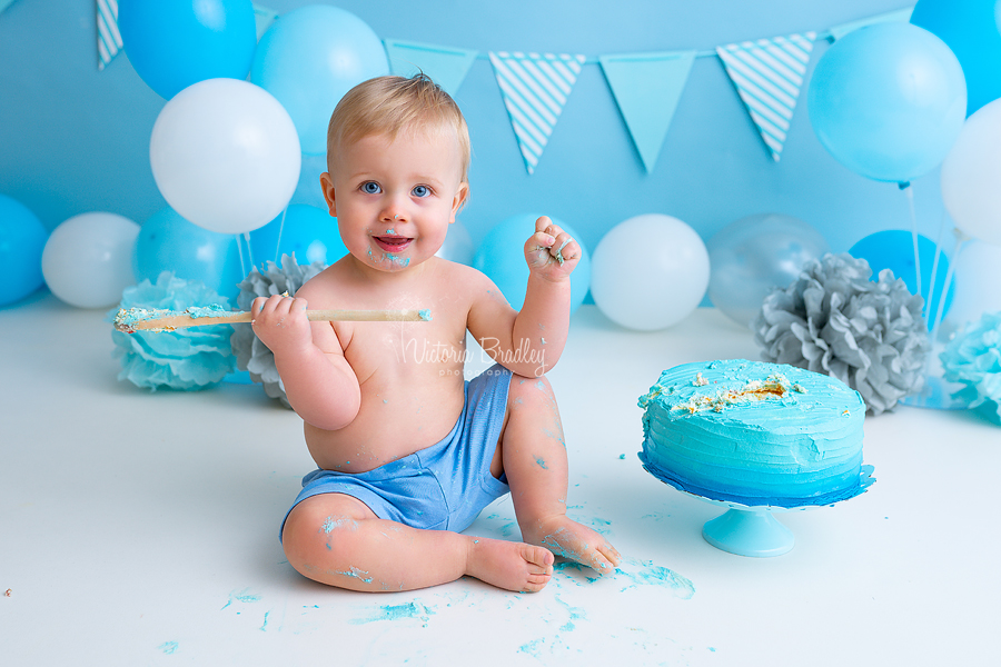 cake smash birthday photography