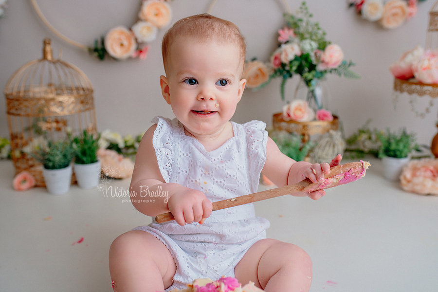 cake smash flowers and birdcages