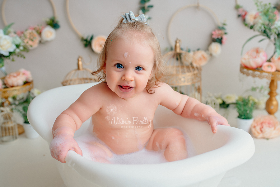 baby girl peach cake smash bath tub