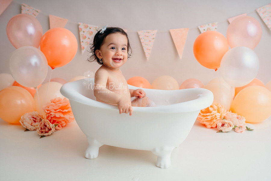 baby girl bath tub cake smash