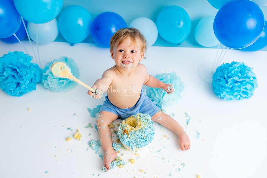 happy baby cake smash
