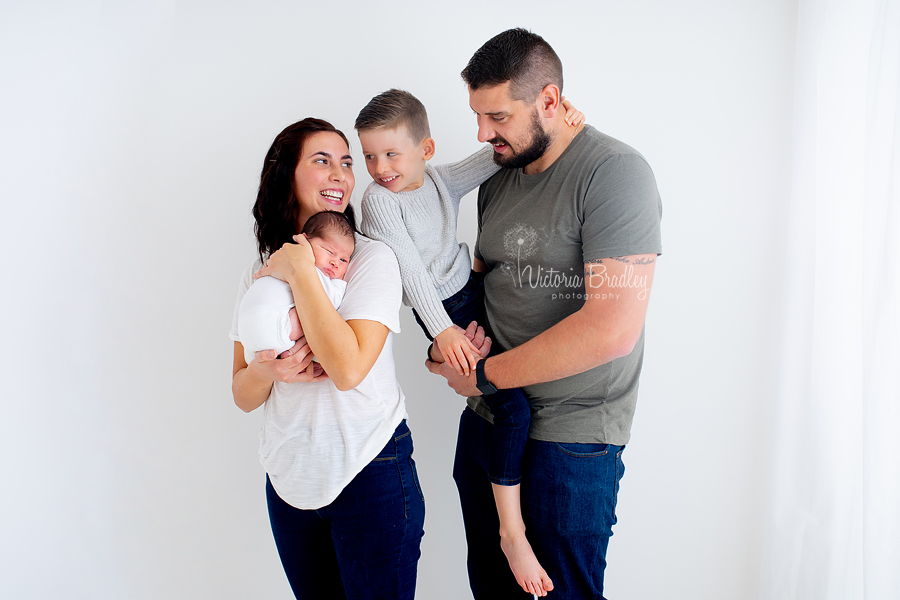 non posed family photography 