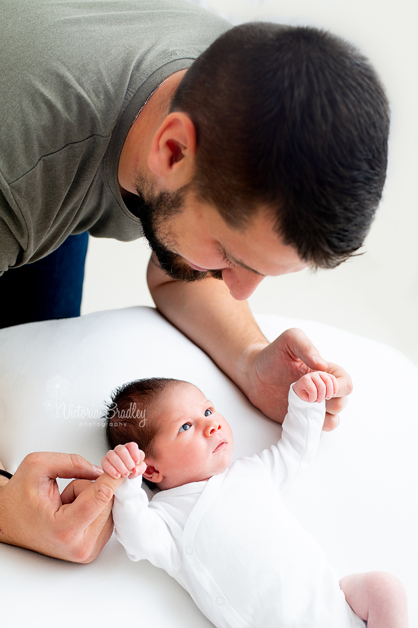 baby and dad newborn photography 