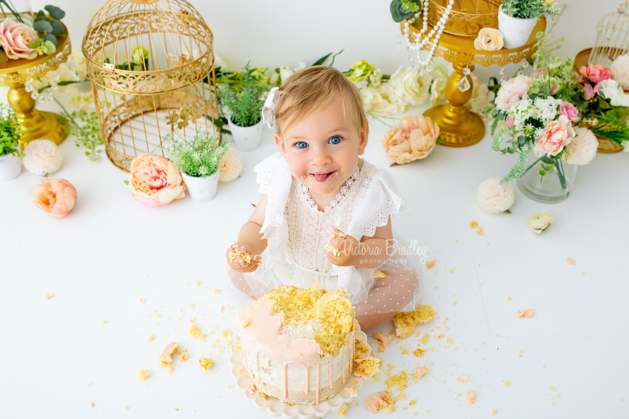 floral cake smash birthday