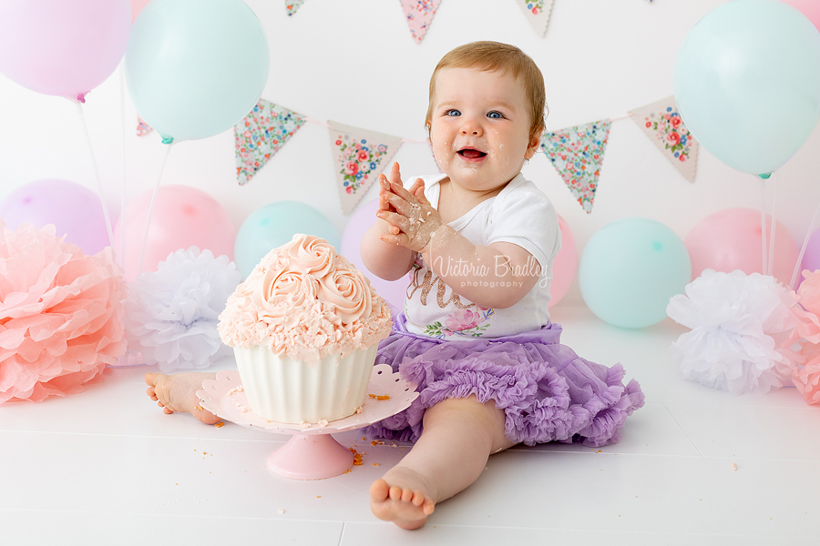 happy baby cake smash