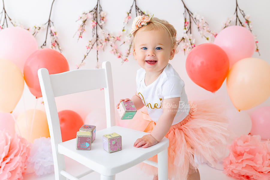 pink and peach blossom cake smash