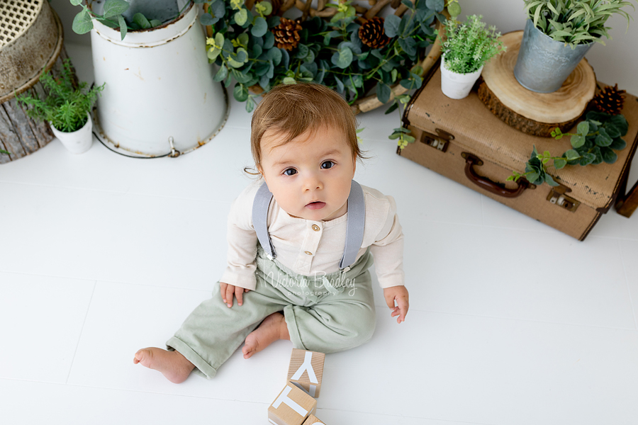 sitter baby boy photography