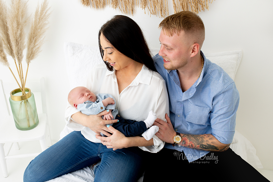 2-week-old newborn photography