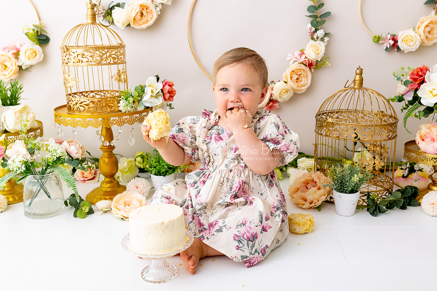 floral cake smash