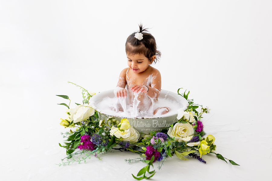 bath tub splash session