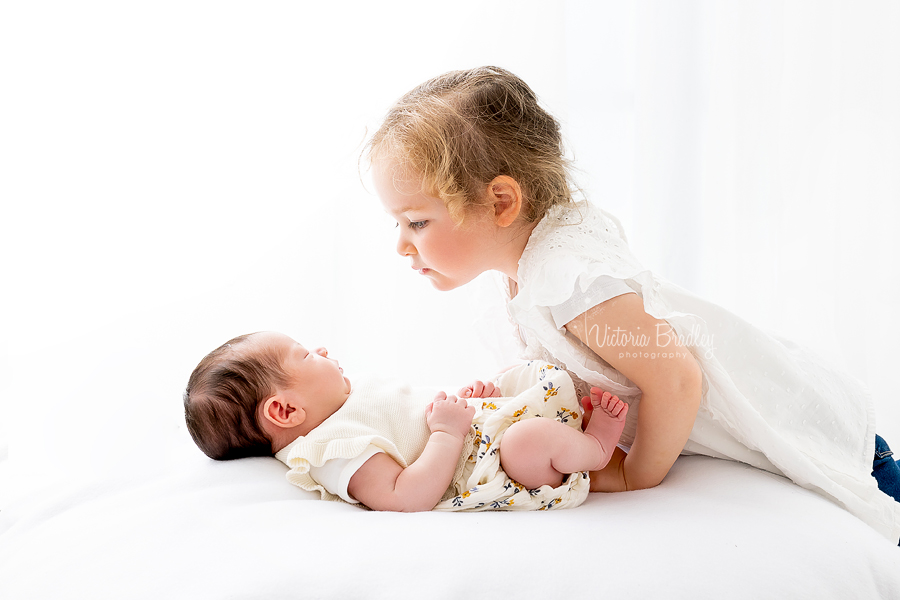 Sibling and newborn photography