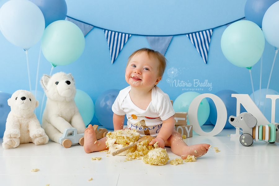 happy baby cake smash