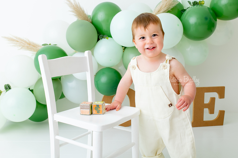 Green & White Cake Smash