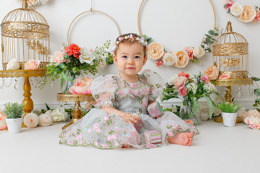 M’s Pretty Floral First Birthday Cake Smash